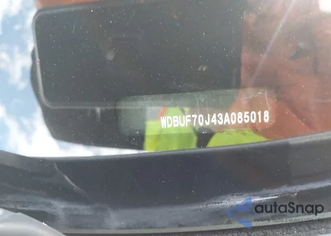 2003 Mercedes-Benz E 500 z USA, uszkodzony, nr VIN WDBUF70J43A085018